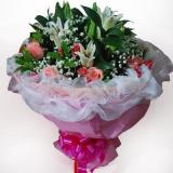 鲜花:19枝红玫瑰，绵纸内衬，米兰，手揉纸及纱网包装