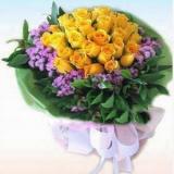 鲜花:10枝黄百合、紫色配花，紫色手揉纸圆形包装，丝带束扎（此花需提前预定）