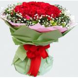 鲜花:19枝粉玫瑰单支包装，1枝多头粉百合加绿叶，绵纸外围，手提篮一个