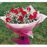 鲜花:粉玫瑰99枝，水晶草，卷边纸经典包装
