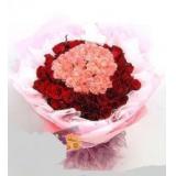鲜花:粉色，红色玫瑰共９９只，粉色棉纸及手揉纸包装